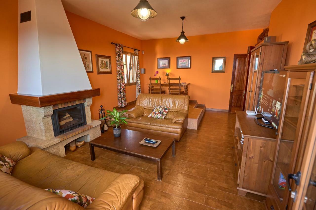 Вилла Casa Mami Yaya Фиргас Экстерьер фото